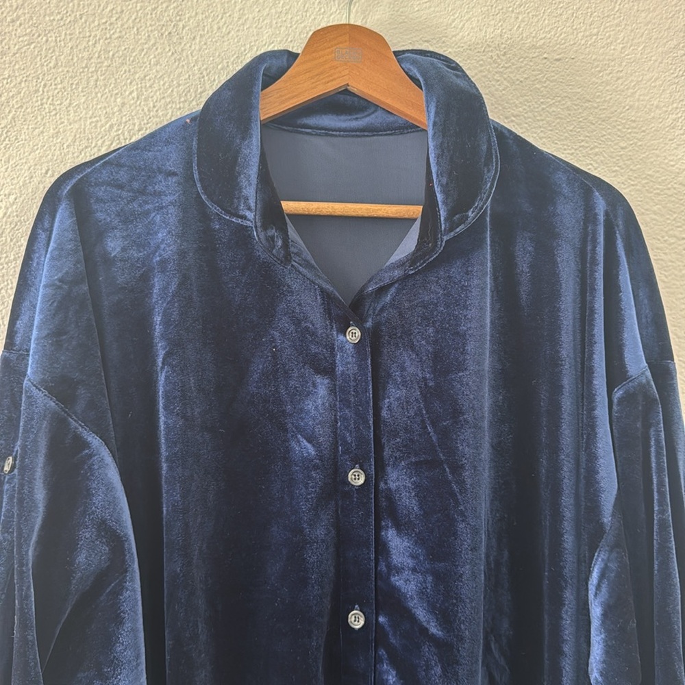 3 Potato Velvet Button Up Tunic Top Blouse Sapphire Blue NWT Large/Extra Large - Picture 2 of 11